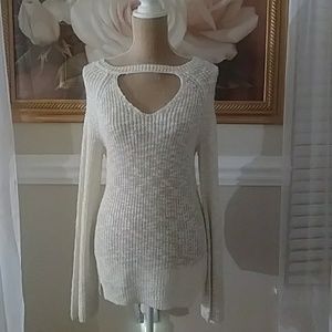 Ivory & Gold Key Hole Neck Knit Sweater